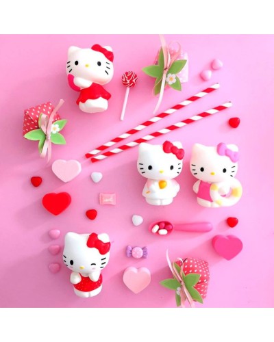 Колекційна фігурка-сюрприз «Hello Kitty. Капучино» 10х10х7 см, в асортименті, у дисплеї