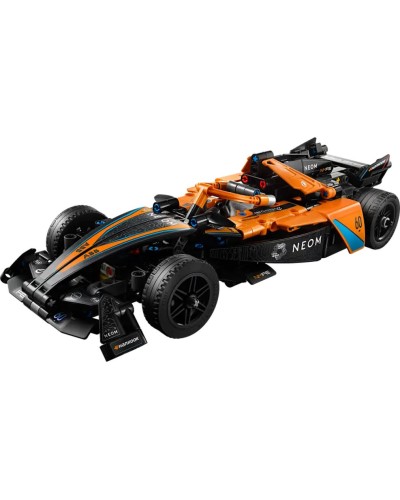 Конструктор «Автомобіль для гонок NEOM McLaren Formula E» на 452 деталі, у коробці 26х6х38 см, ТМ Lego