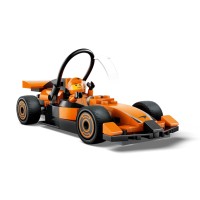 Конструктор «Пілот F1® з автомобілем для перегонів команди McLaren» на 86 деталей, у коробці 16х5х14 см, ТМ Lego