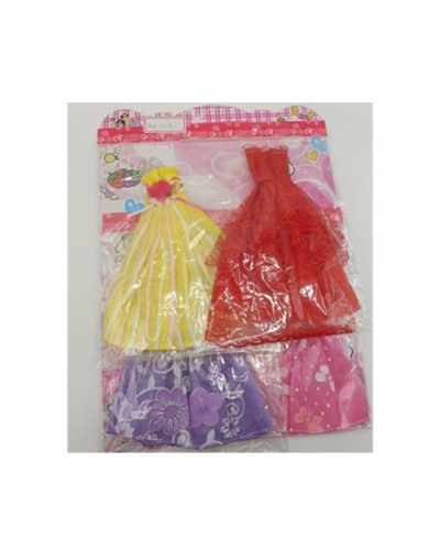 Іграшковий набір одягу для ляльок з 4 суконь, на листі 41х28,5х1 см