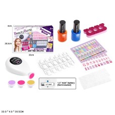 Набір для манікюру: лаки, накладні нігті, прилад для стемпінгу, пилочка, на батарейці, у коробці 33х4х20 см