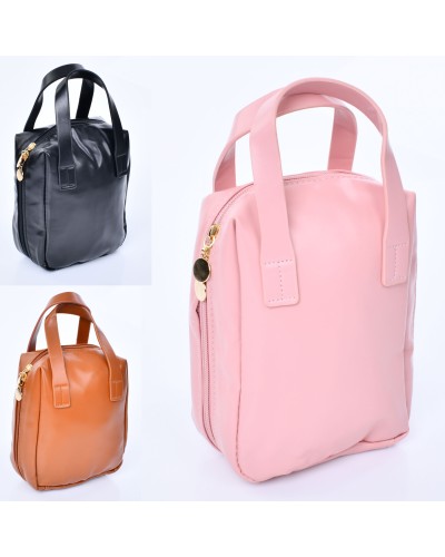 Сумочка 14х20х5 см з 2 короткими ручками та внутрішніми кишенями, застібка-блискавка, в асортименті