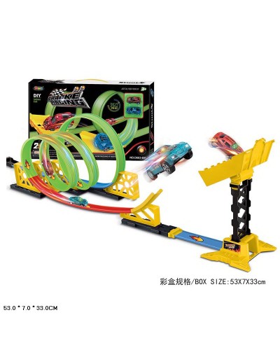 Трек зі світлом та 2 машинки по 7 см, на батарейці, у коробці 53х7х33 см