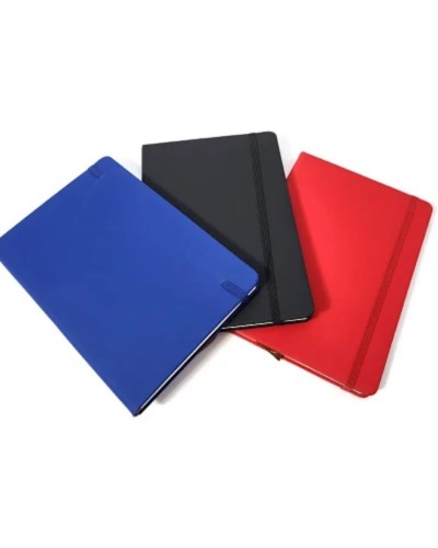 Блокнот А5 на 96 аркушів у клітинку з м`якою обкладинкою зі шкірзаму