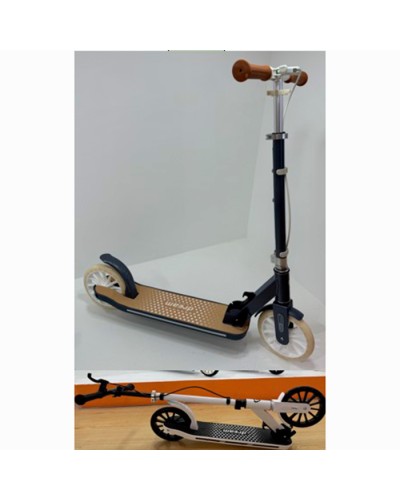 Самокат 2-колісний на металевій рамі, колеса ПУ 195 мм, кермо 81-101 см, складаний, у коробці 87х32х15 см.