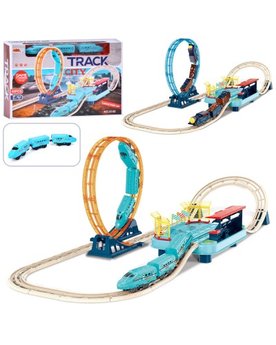 Залізниця 148х62х41 см з 50 елементів на акумуляторі з музикою та USB: локомотив та 2 вагони, в асортименті, у коробці, 55х36х9,5 см.