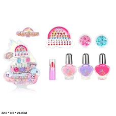 Набір косметики: помада, лак для нігтів, блискітки, наліпки, у слюді 22х3х29 см