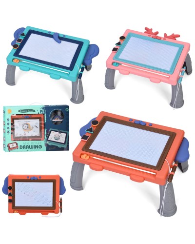 Дошка для малювання 2 в 1 кольорова: столик 28х22х14,5 см та 3 штампи, в асортименті, у коробці 46х31х6 см