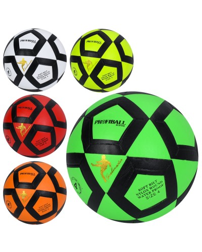М'яч футбольний №4 вагою 340-360 г з ПВХ, в асортименті, у пакеті