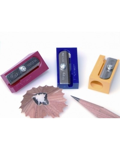 Точилка пластикова прямокутна без контейнера, в асортименті, ТМ Kum